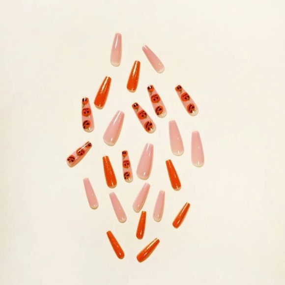 24 pc Halloween custom press on nails. - Picture 3 of 6